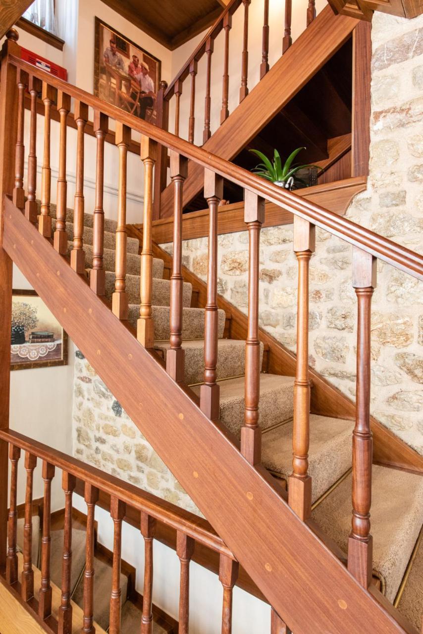 Kaza Guesthouse 디미트사나 외부 사진