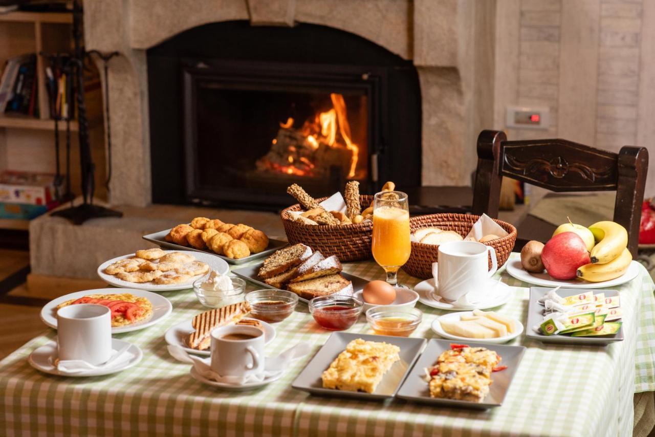 Kaza Guesthouse 디미트사나 외부 사진