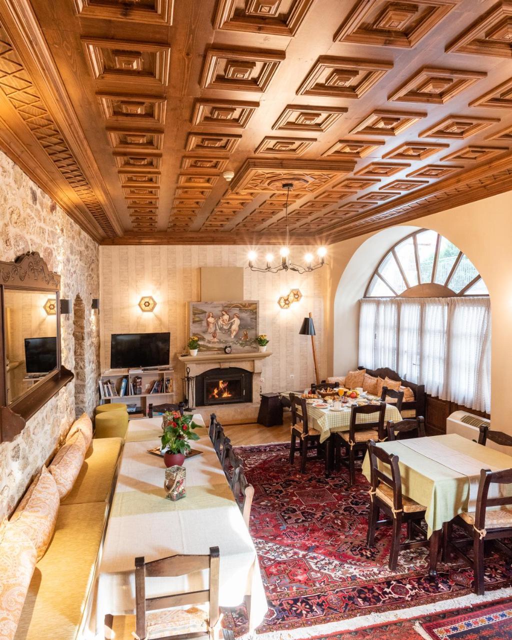 Kaza Guesthouse 디미트사나 외부 사진