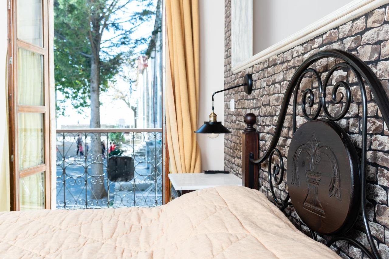 Kaza Guesthouse 디미트사나 외부 사진