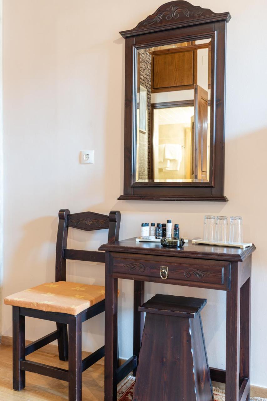 Kaza Guesthouse 디미트사나 외부 사진