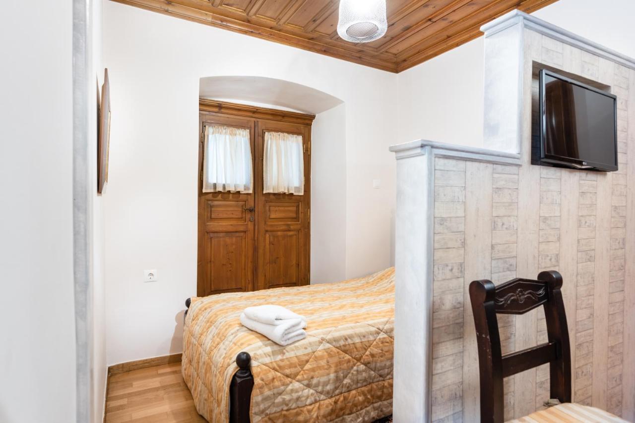 Kaza Guesthouse 디미트사나 외부 사진