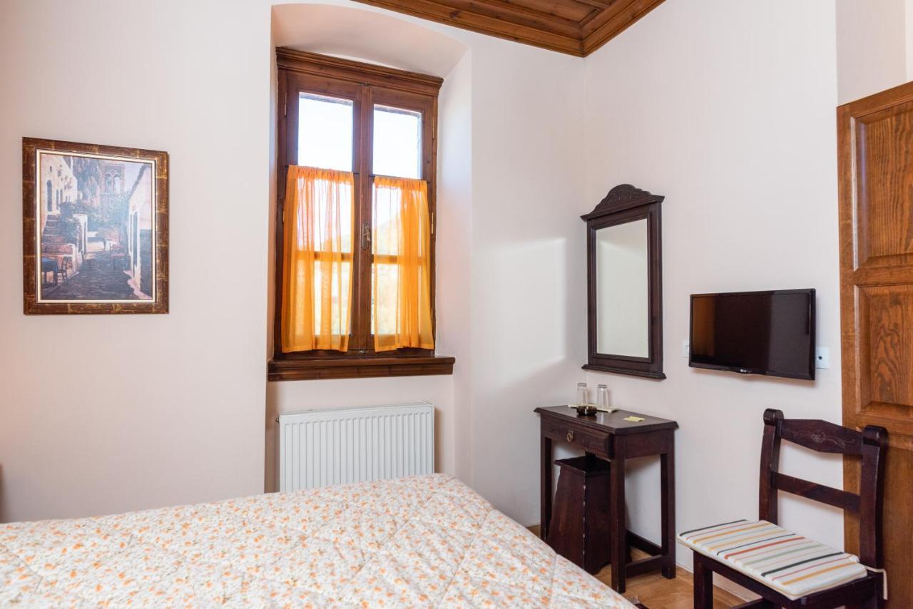 Kaza Guesthouse 디미트사나 외부 사진