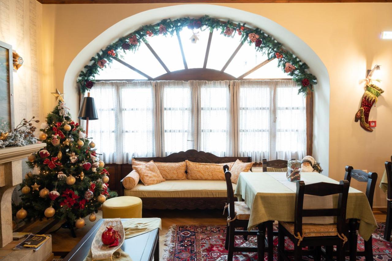 Kaza Guesthouse 디미트사나 외부 사진