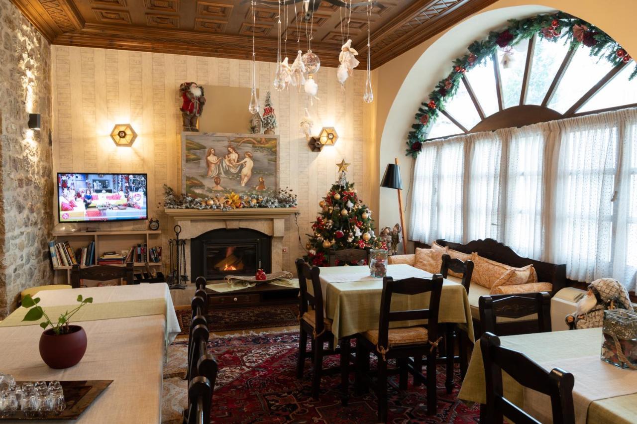Kaza Guesthouse 디미트사나 외부 사진